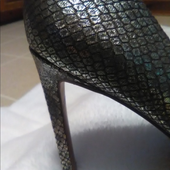 8M Nine West 4” Pointed Metallic Copper Gold Silver - Picture 2 of 6